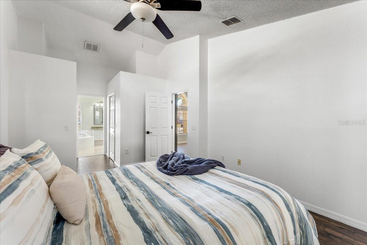 ALICO ESTATES - Residential Lease