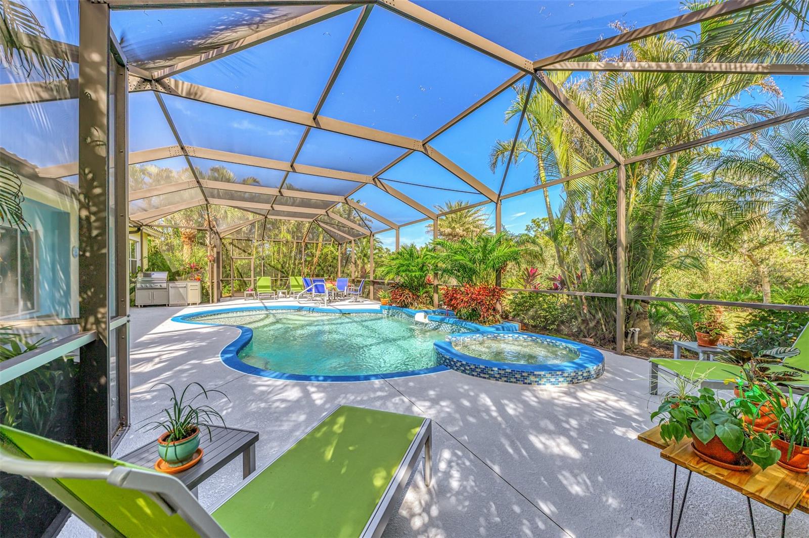 RIVERWOOD - Residential