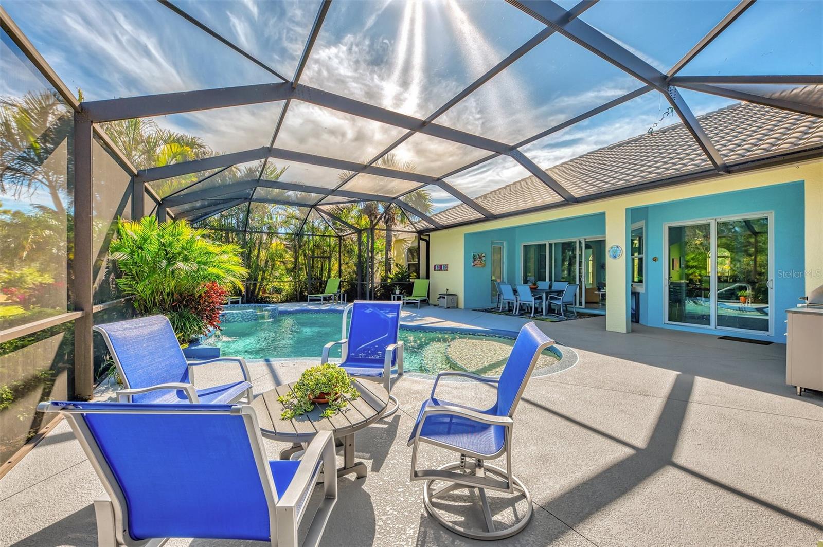 RIVERWOOD - Residential