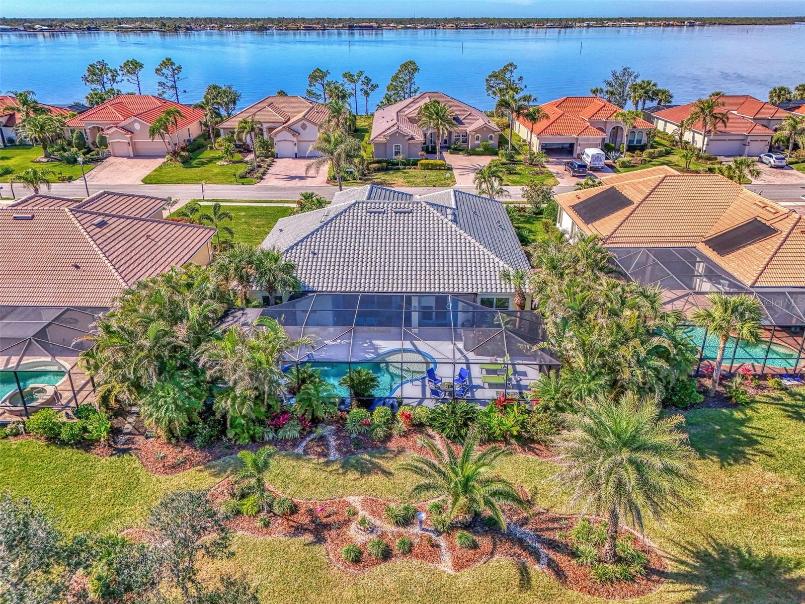 RIVERWOOD - Residential