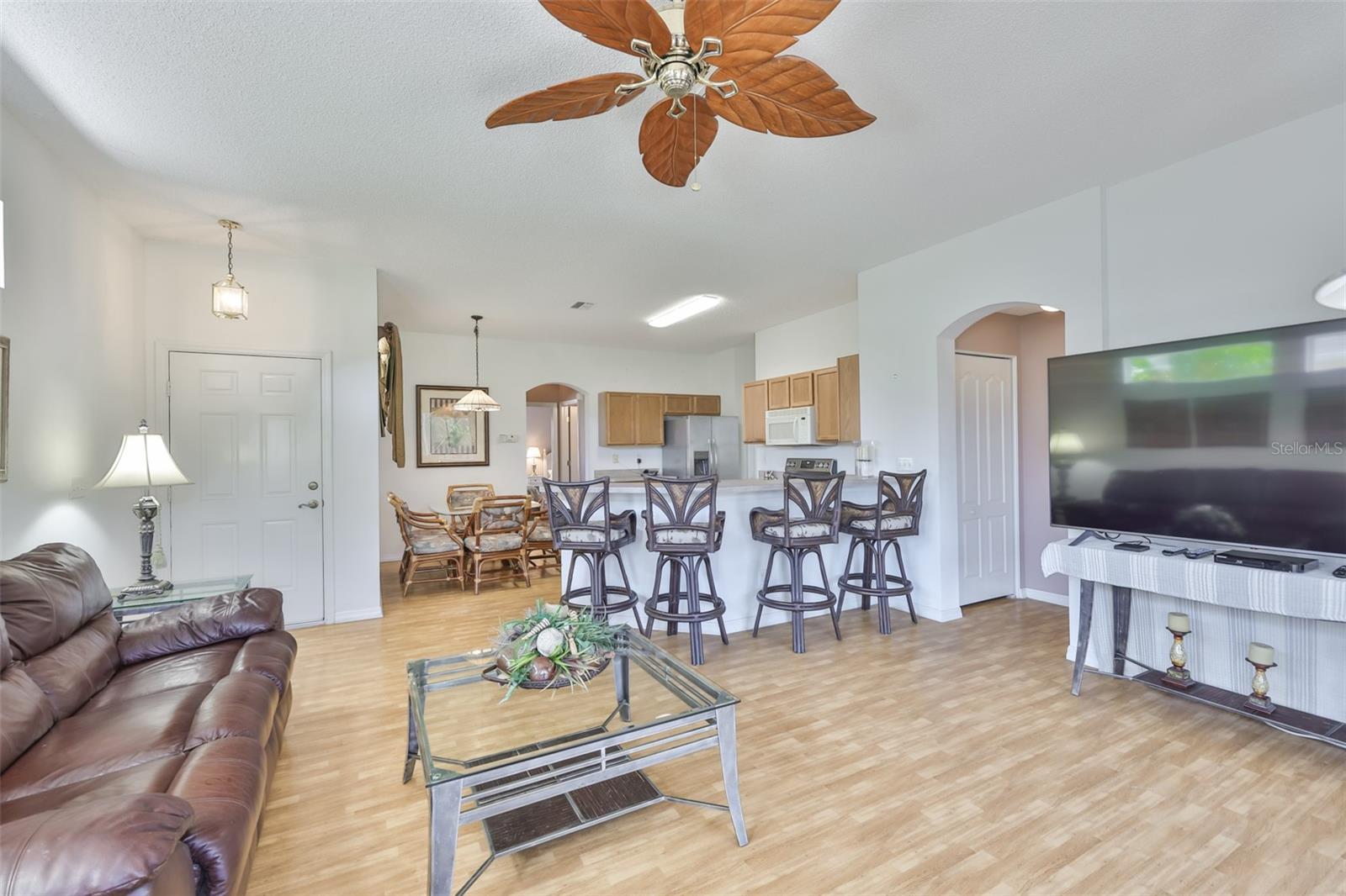 FAIRBOURNE CONDO - Residential