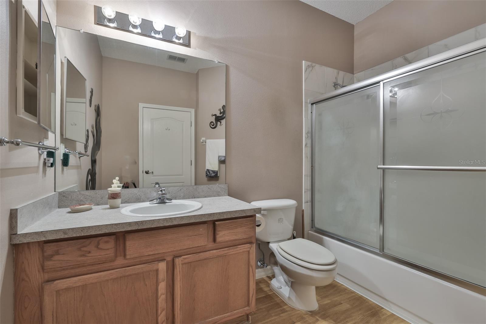 FAIRBOURNE CONDO - Residential