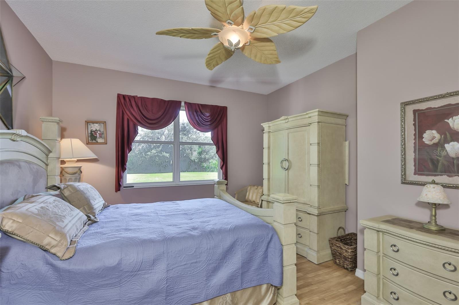 FAIRBOURNE CONDO - Residential