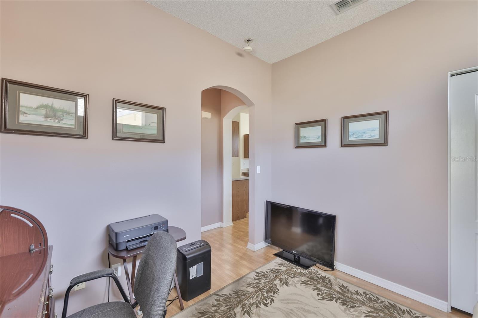 FAIRBOURNE CONDO - Residential