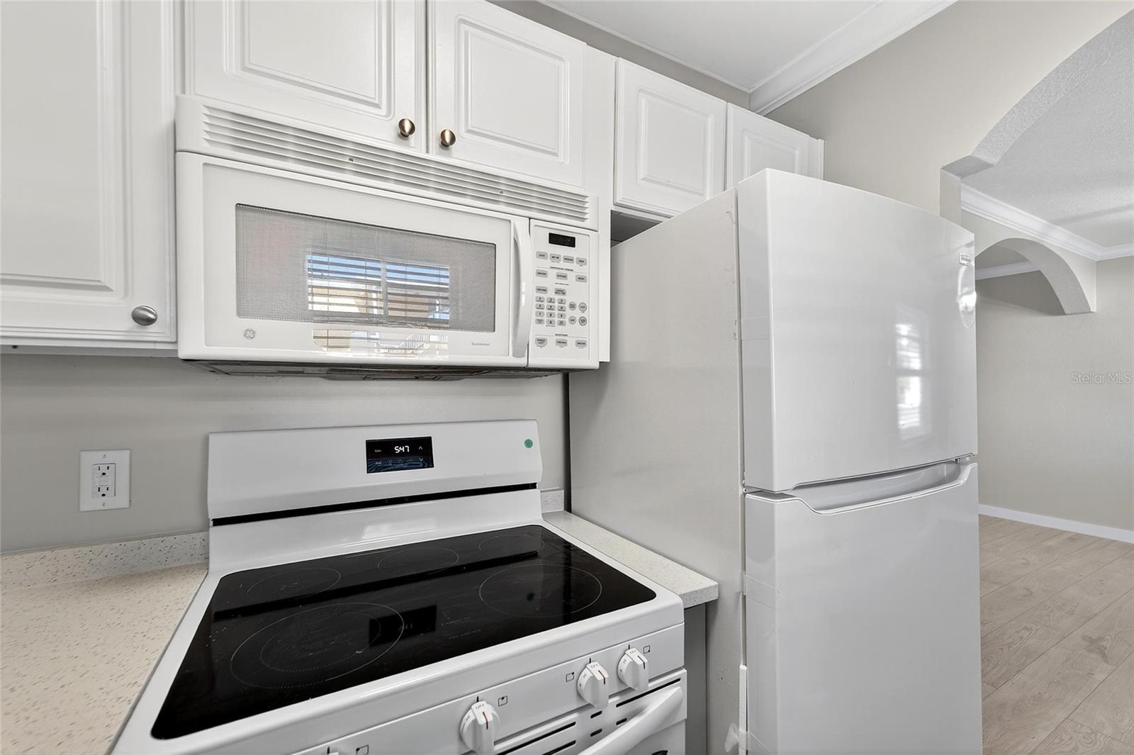 BAREFOOT BEACH RESORT - Residential