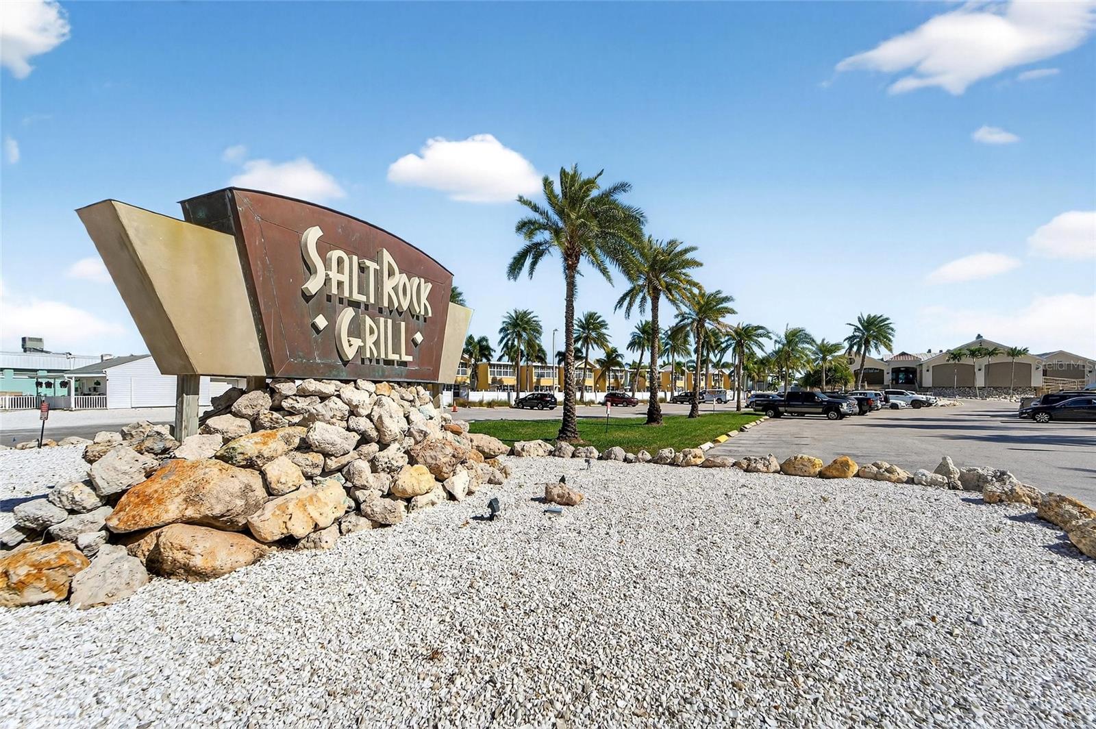 BAREFOOT BEACH RESORT - Residential