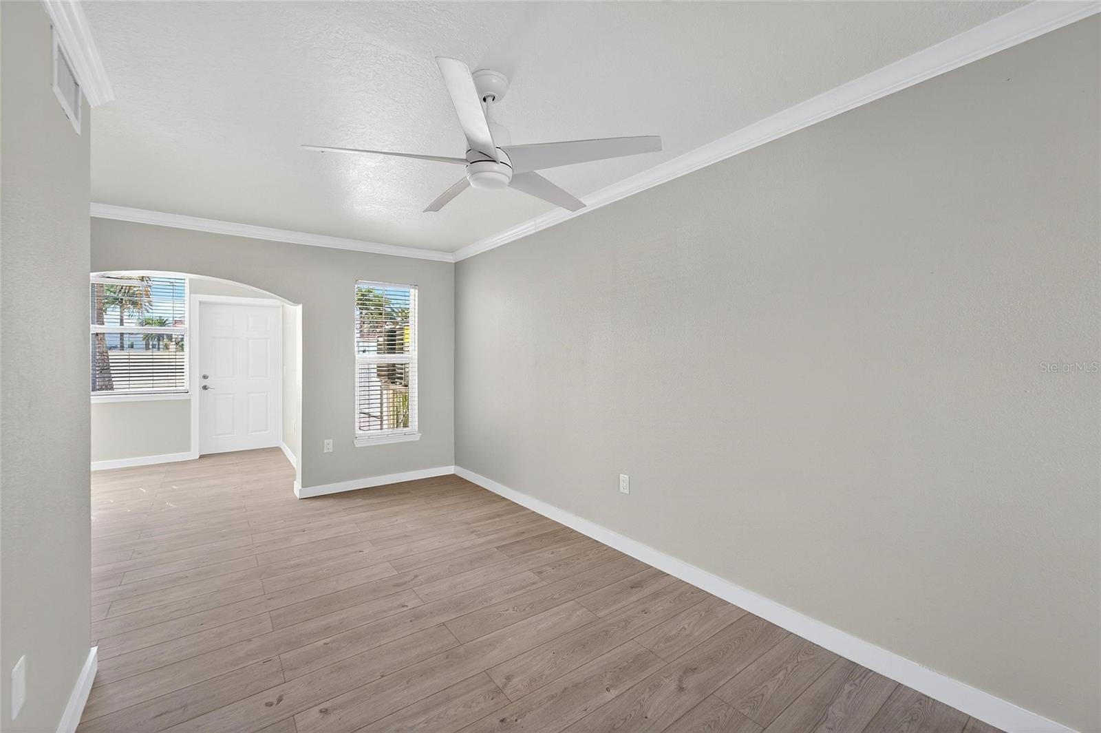 BAREFOOT BEACH RESORT - Residential