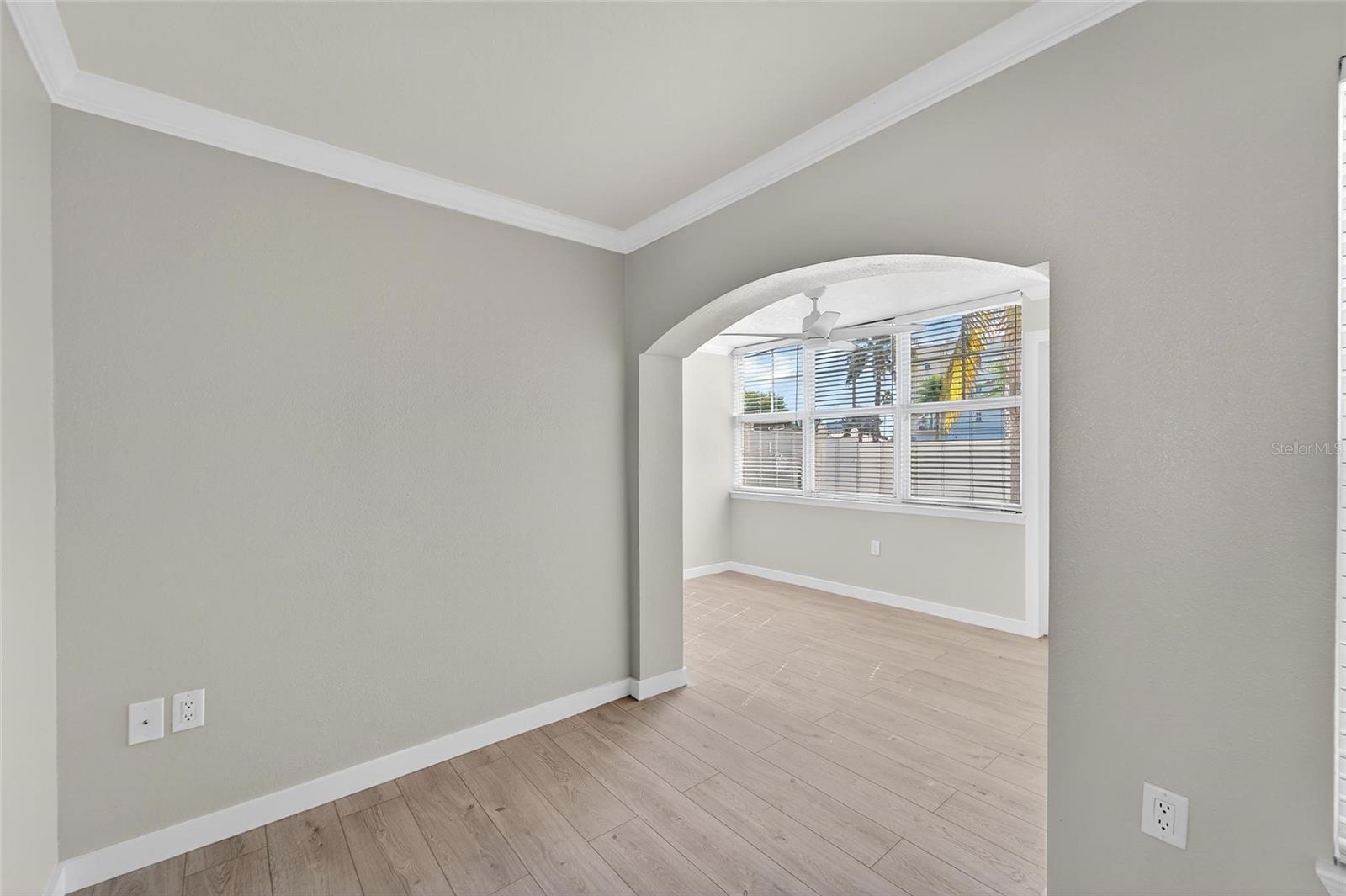 BAREFOOT BEACH RESORT - Residential