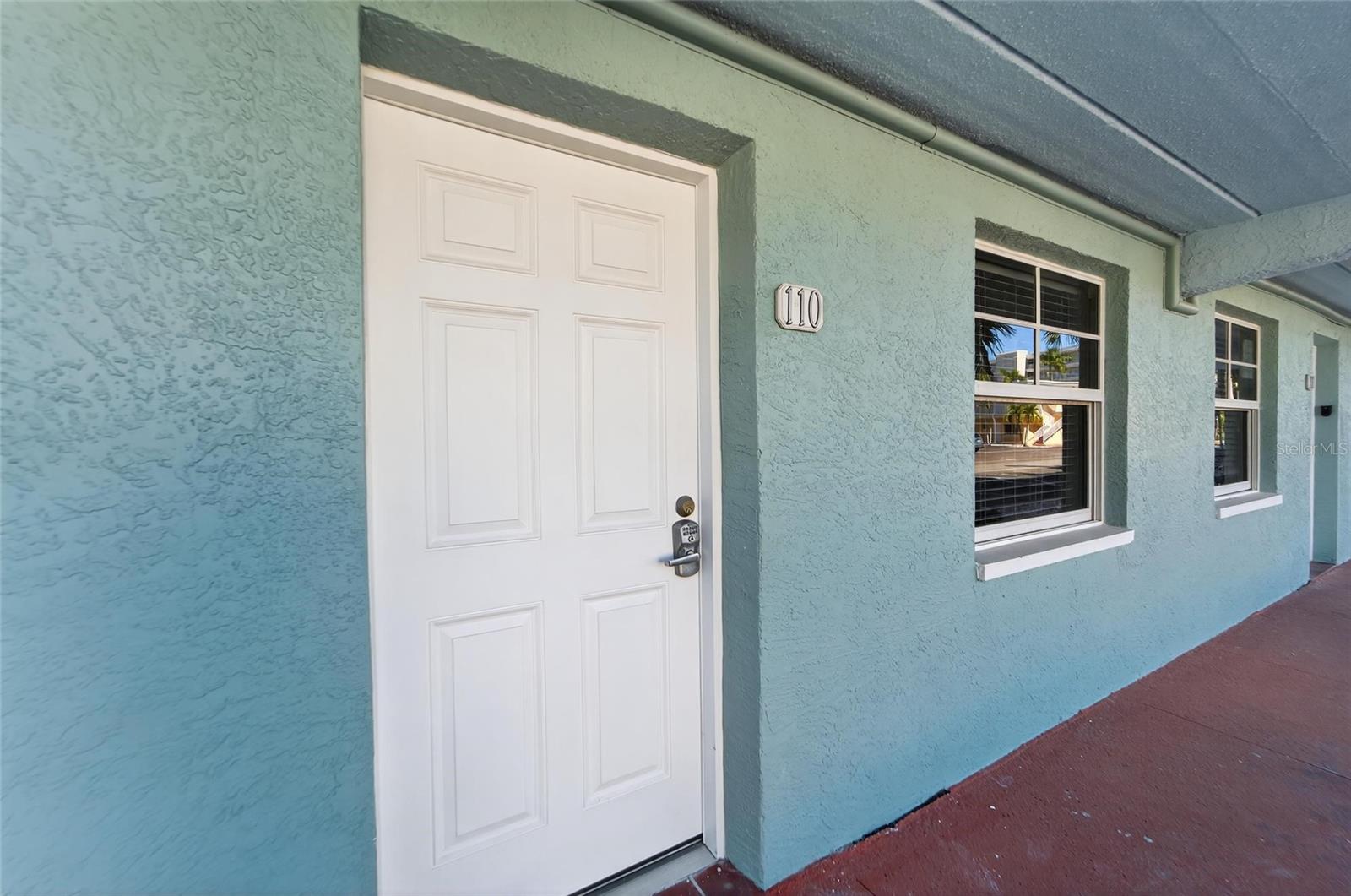 BAREFOOT BEACH RESORT - Residential