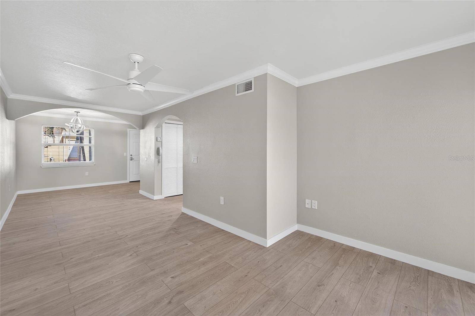 BAREFOOT BEACH RESORT - Residential