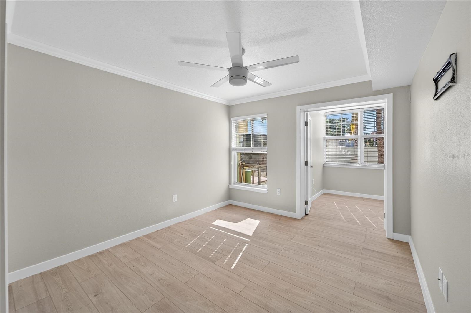 BAREFOOT BEACH RESORT - Residential