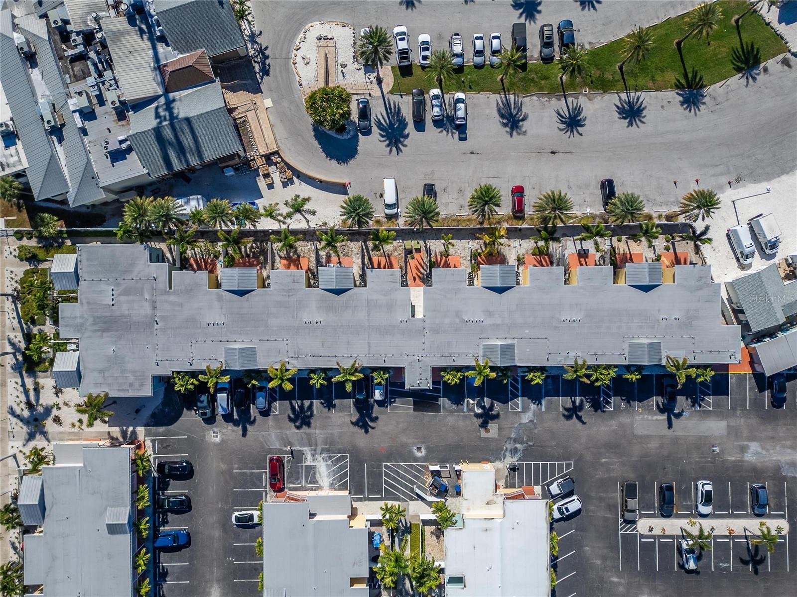 BAREFOOT BEACH RESORT - Residential