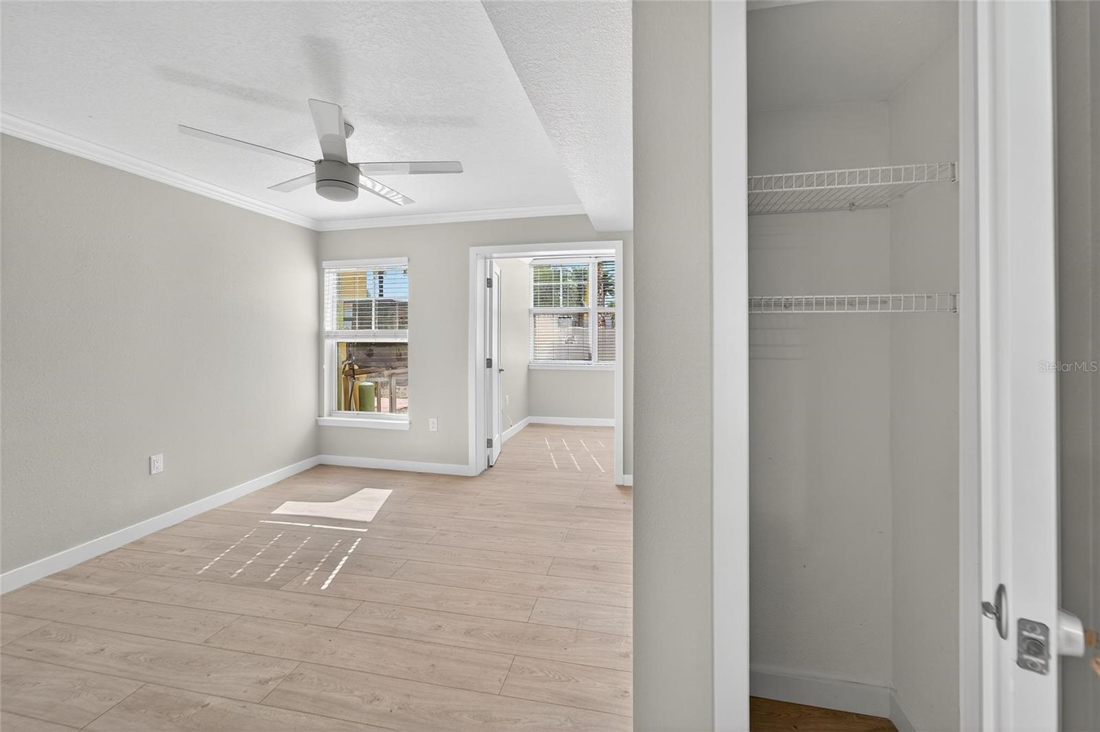 BAREFOOT BEACH RESORT - Residential