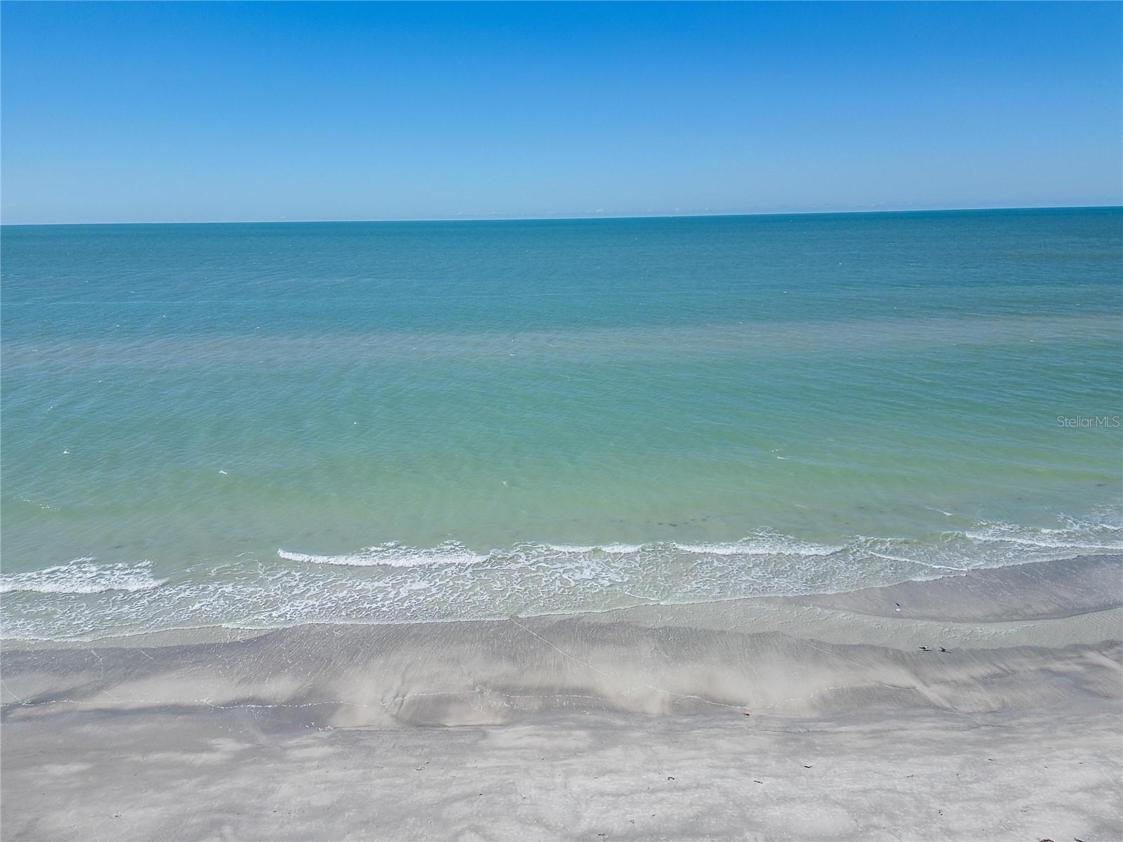 BAREFOOT BEACH RESORT - Residential