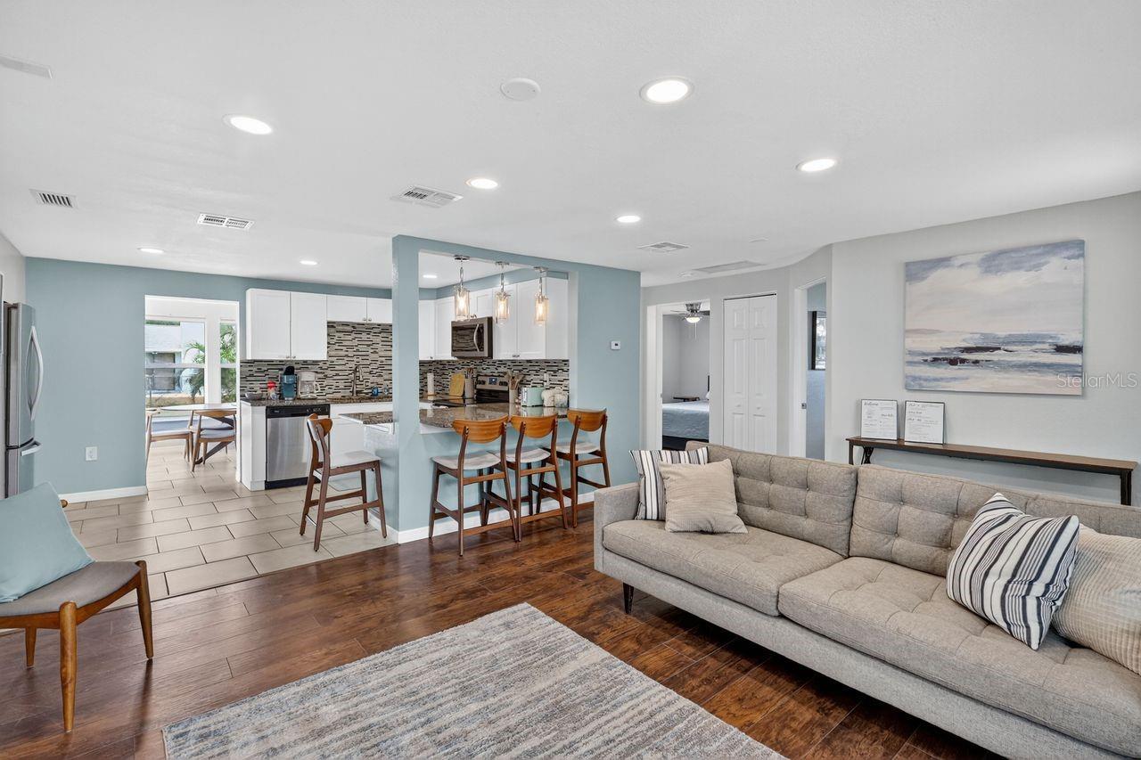 BAYSHORE GARDENS SEC 20 - Residential