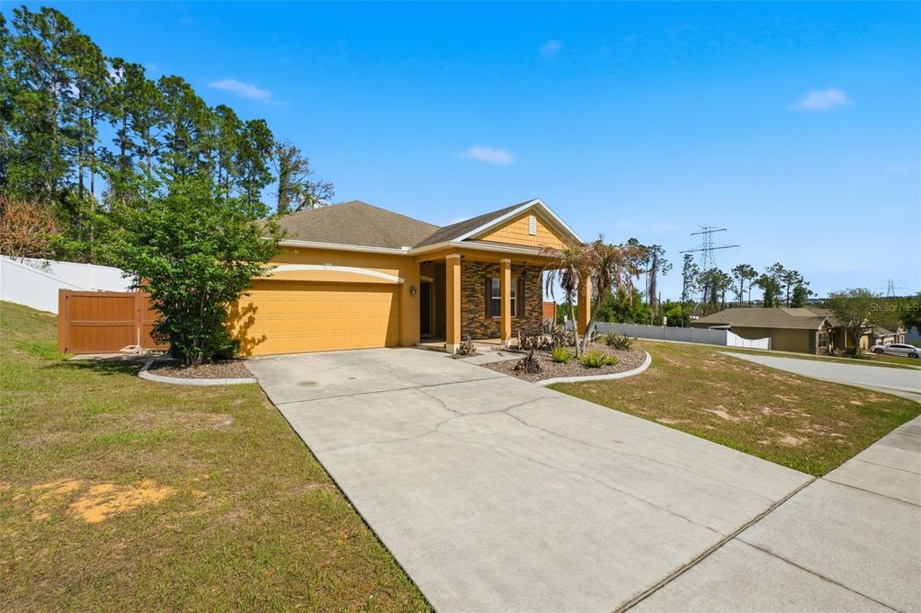 Photo of 202 Colonial Pine Lane, Minneola, FL 34715 (MLS # O6396370)