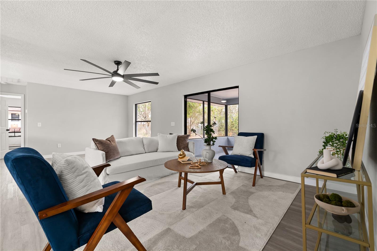 CROWN POINTE PH 01 - Residential