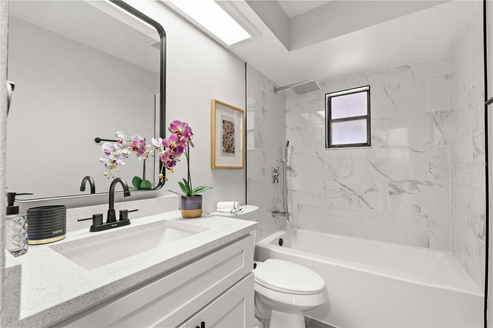 CROWN POINTE PH 01 - Residential