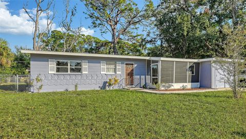 Photo of 4339 Groveland Avenue, Sarasota, FL 34231 (MLS # A4672616)