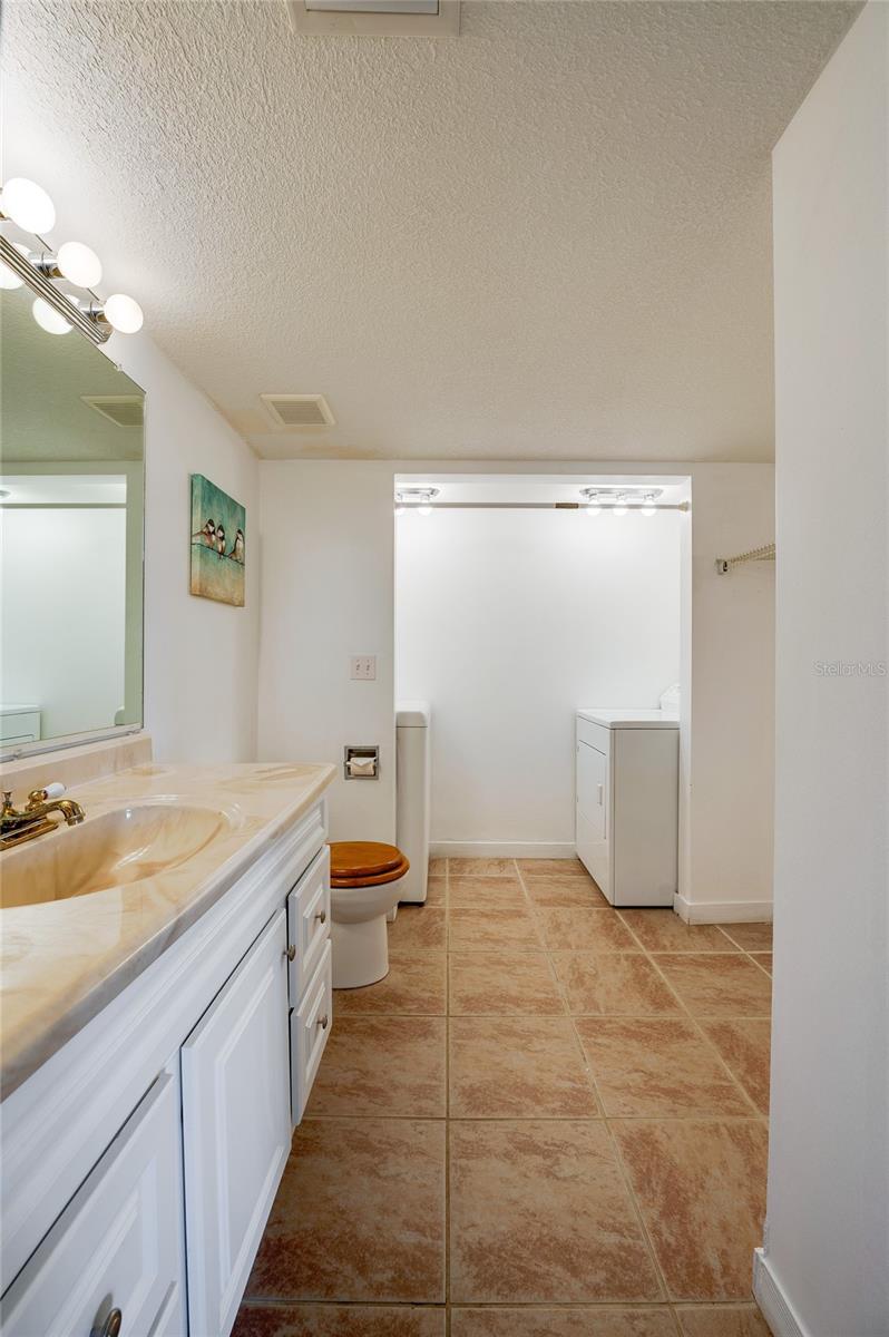 SPRINGWOOD VILLAGE UNIT 01 - Residential Lease