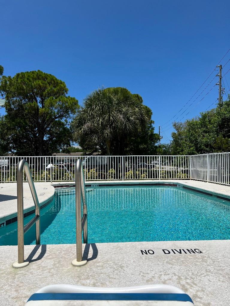 BAY POINTE VILLAS CONDO - Residential