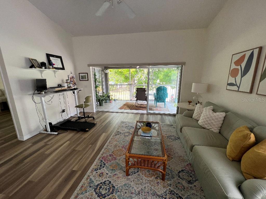 BAY POINTE VILLAS CONDO - Residential