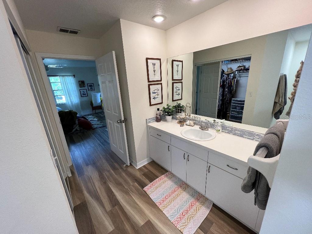 BAY POINTE VILLAS CONDO - Residential