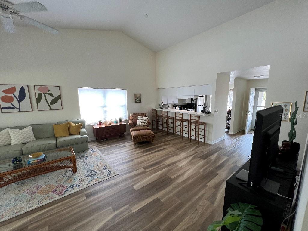 BAY POINTE VILLAS CONDO - Residential