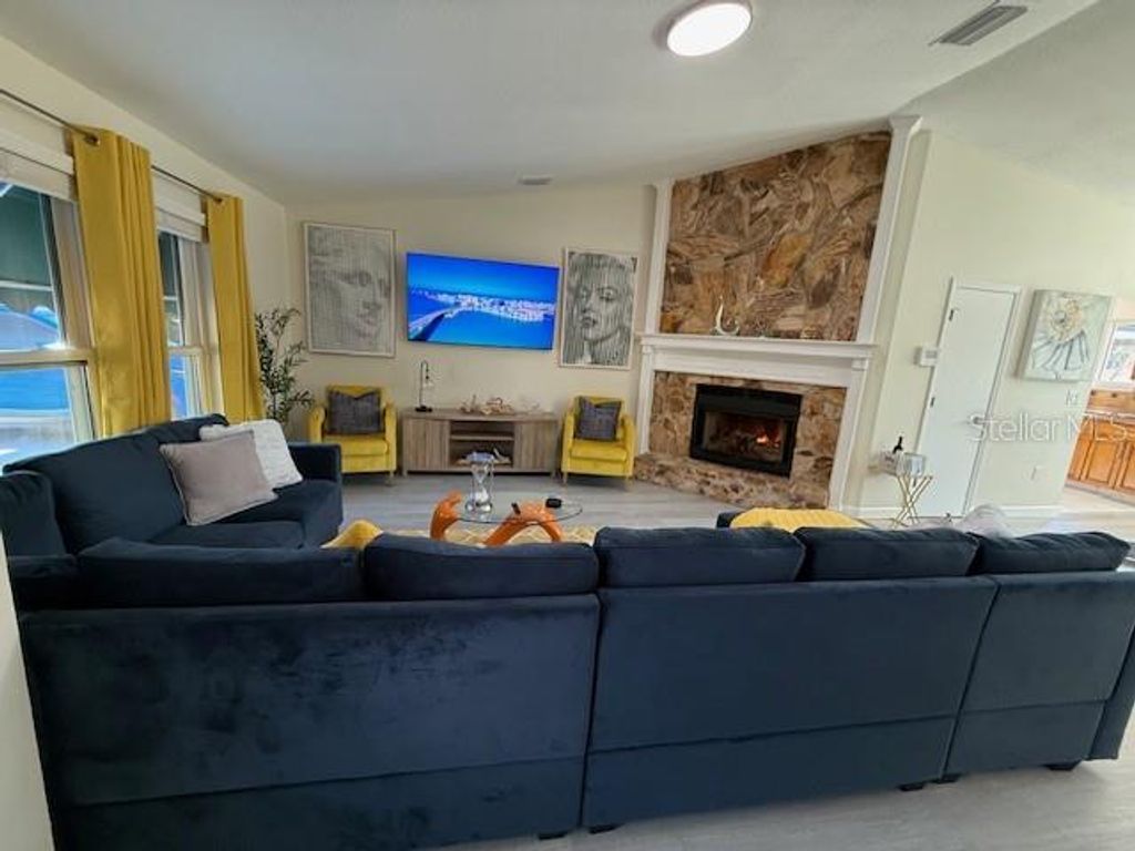 Photo of 520 Mcarthur Avenue, Sarasota, FL 34243 (MLS # TB8453483)