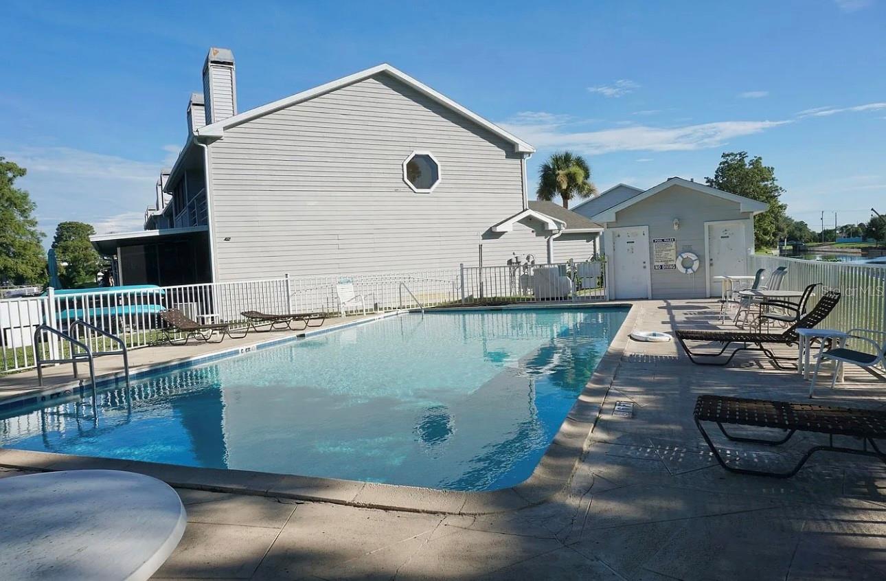 WATERS EDGE UNIT 01 A REP - Residential