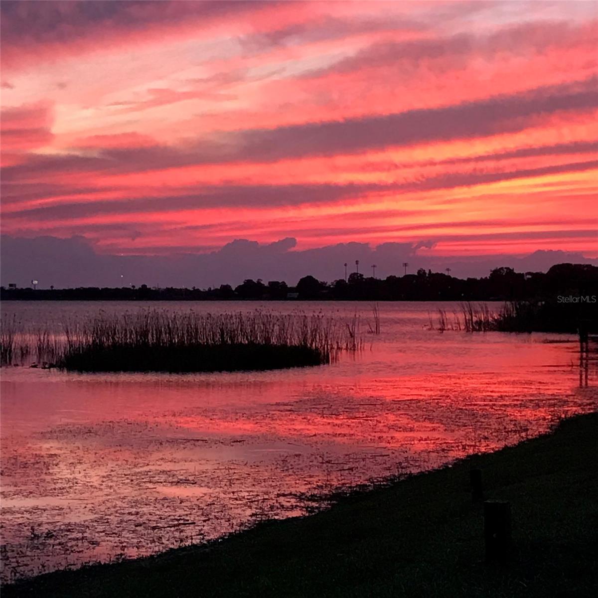 WATERS EDGE UNIT 01 A REP - Residential