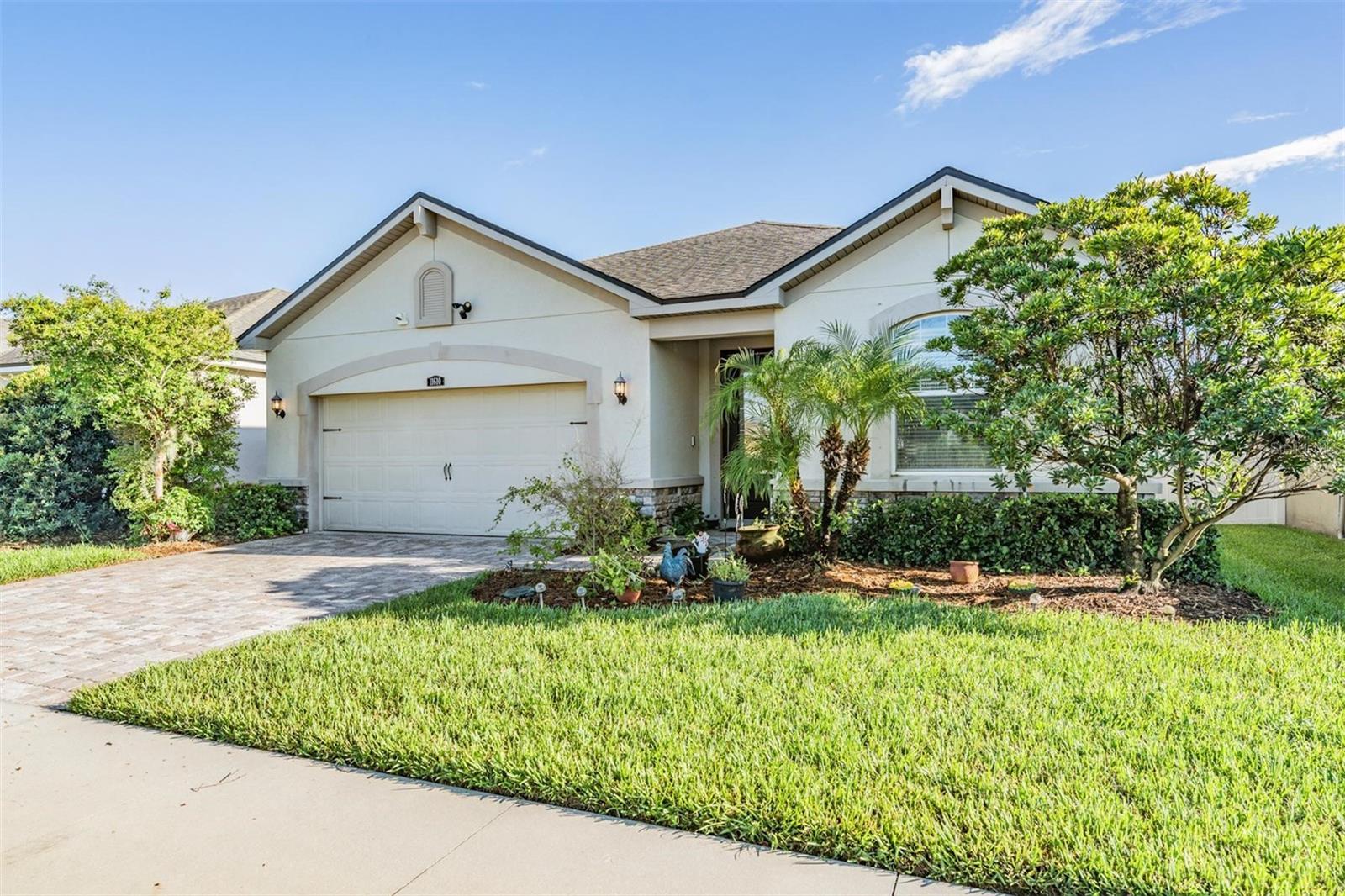 11610 BLUE WOODS DRIVE