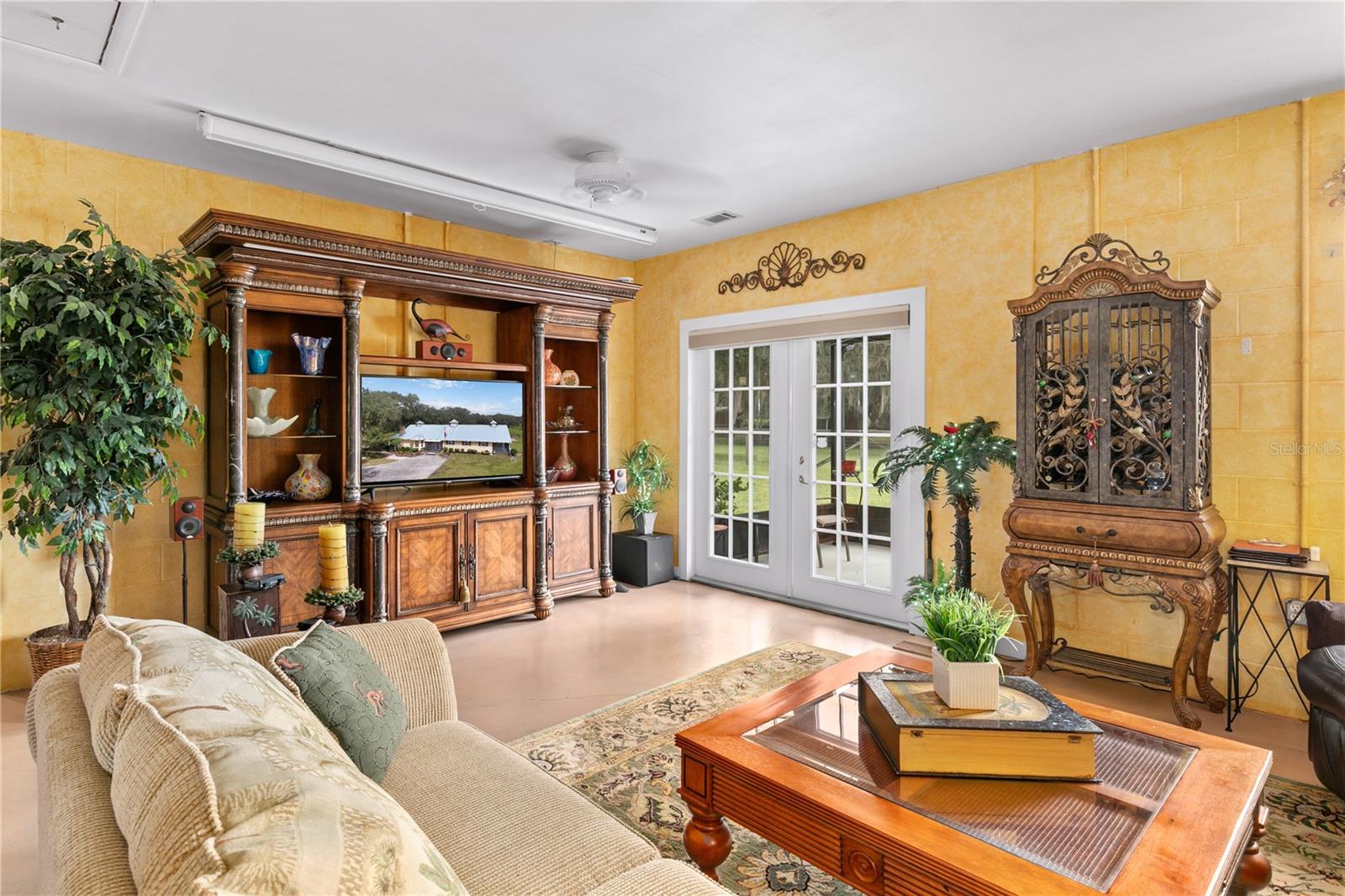 ACREAGE & UNREC - Residential