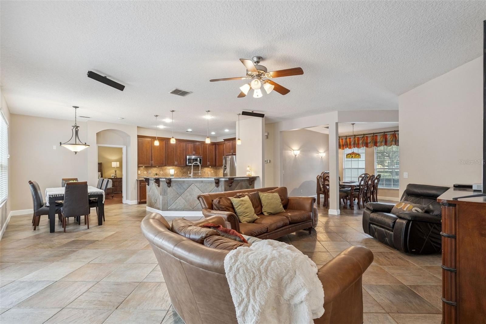 BARRINGTON ESTS - Residential