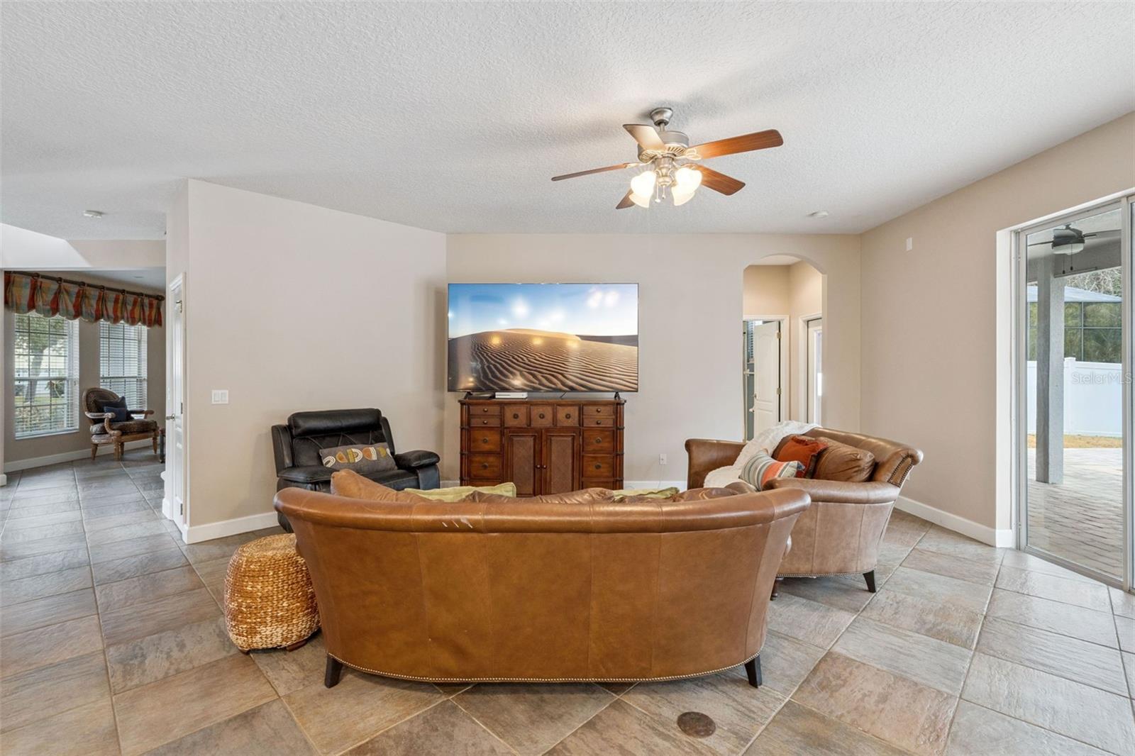 BARRINGTON ESTS - Residential