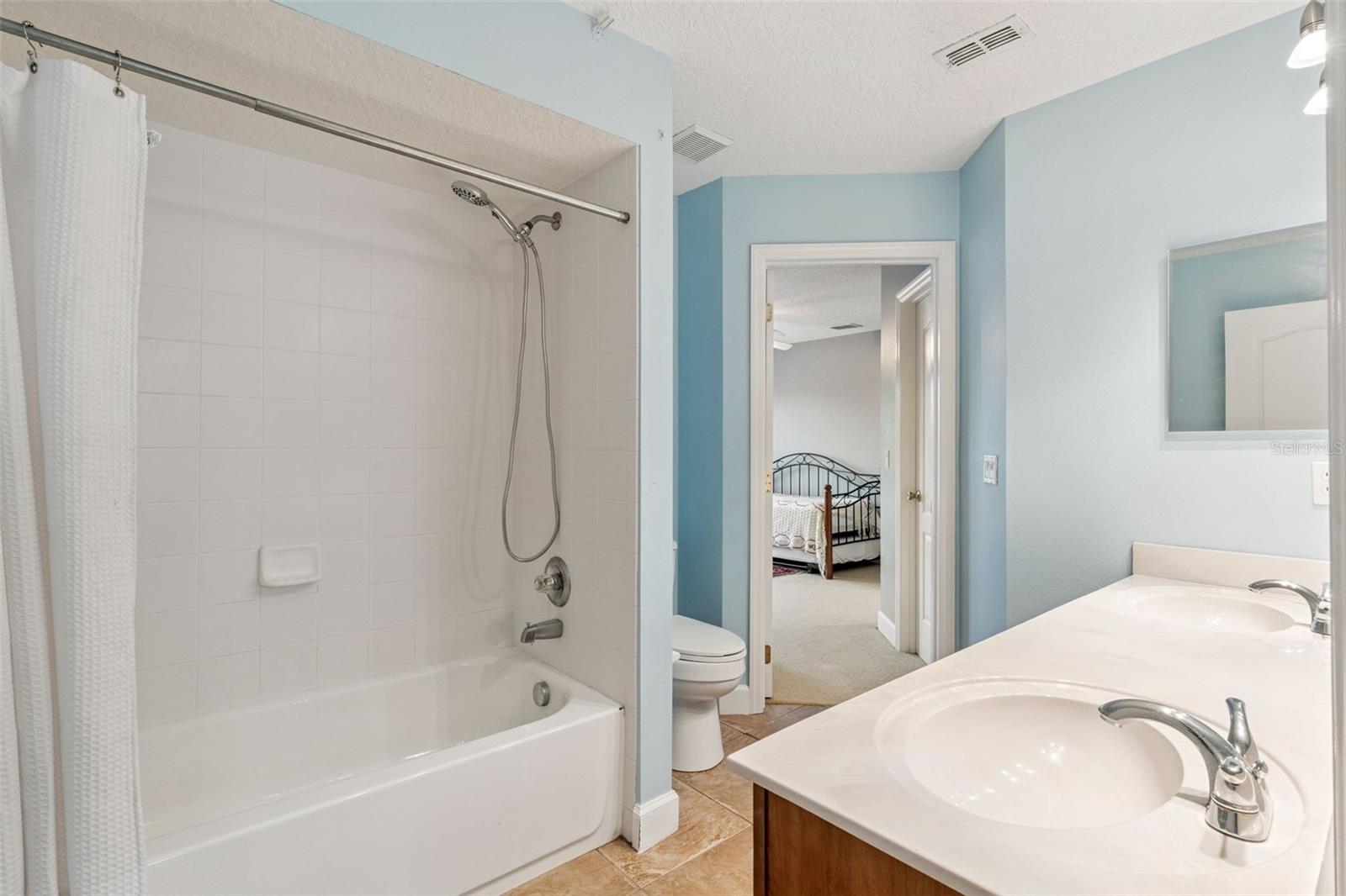 BARRINGTON ESTS - Residential