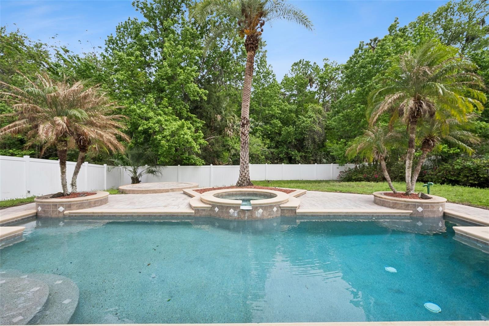 BARRINGTON ESTATES - Residential