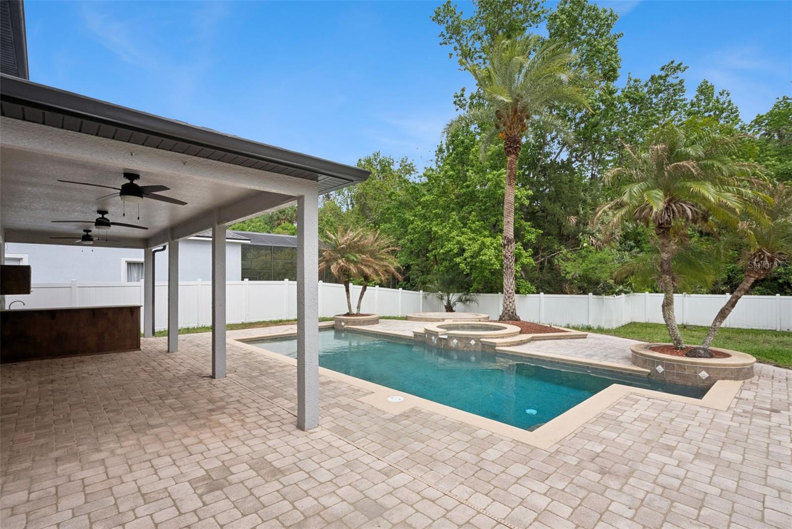 BARRINGTON ESTATES - Residential