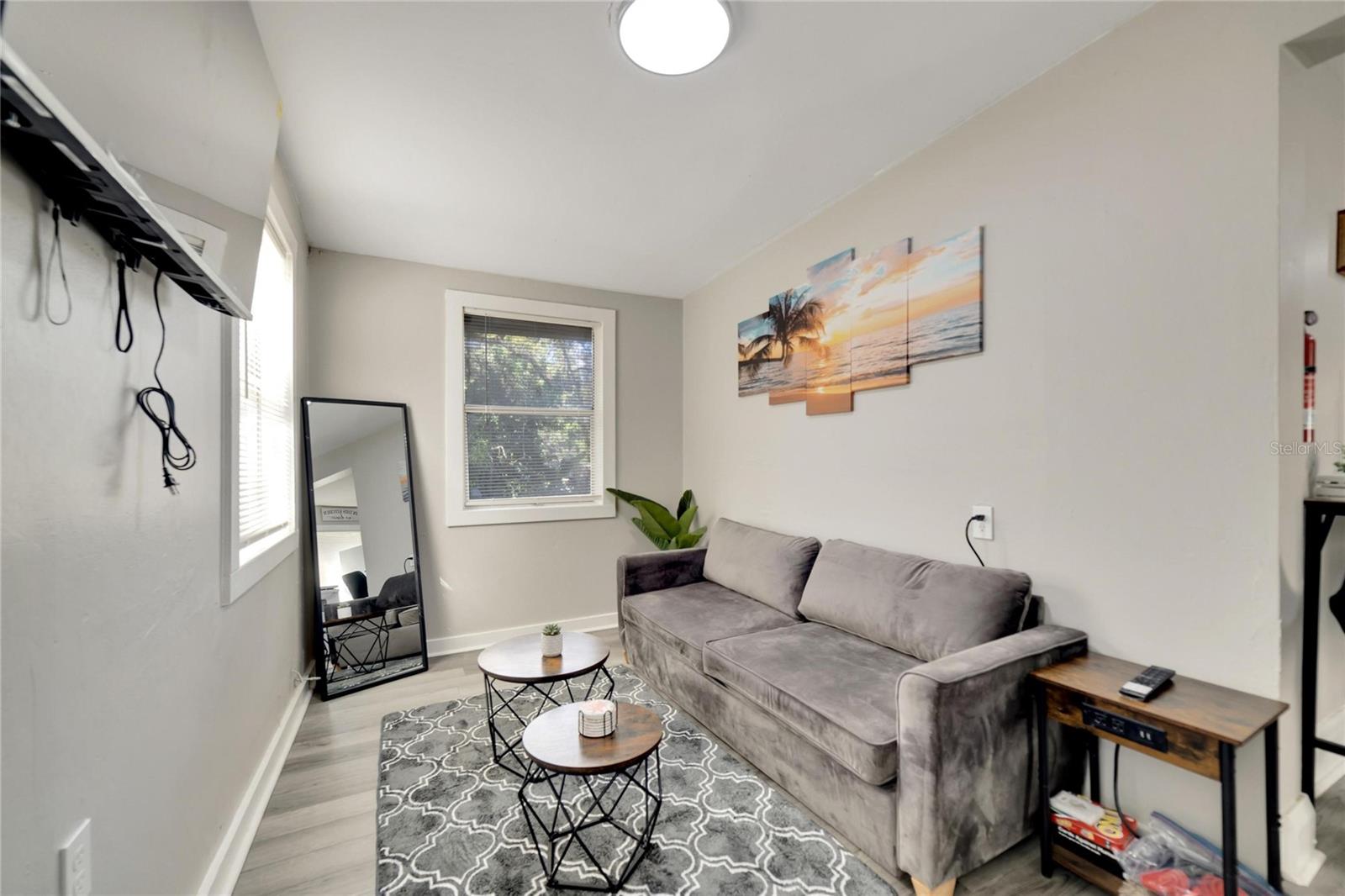 MACKMAY SUB - Residential Income