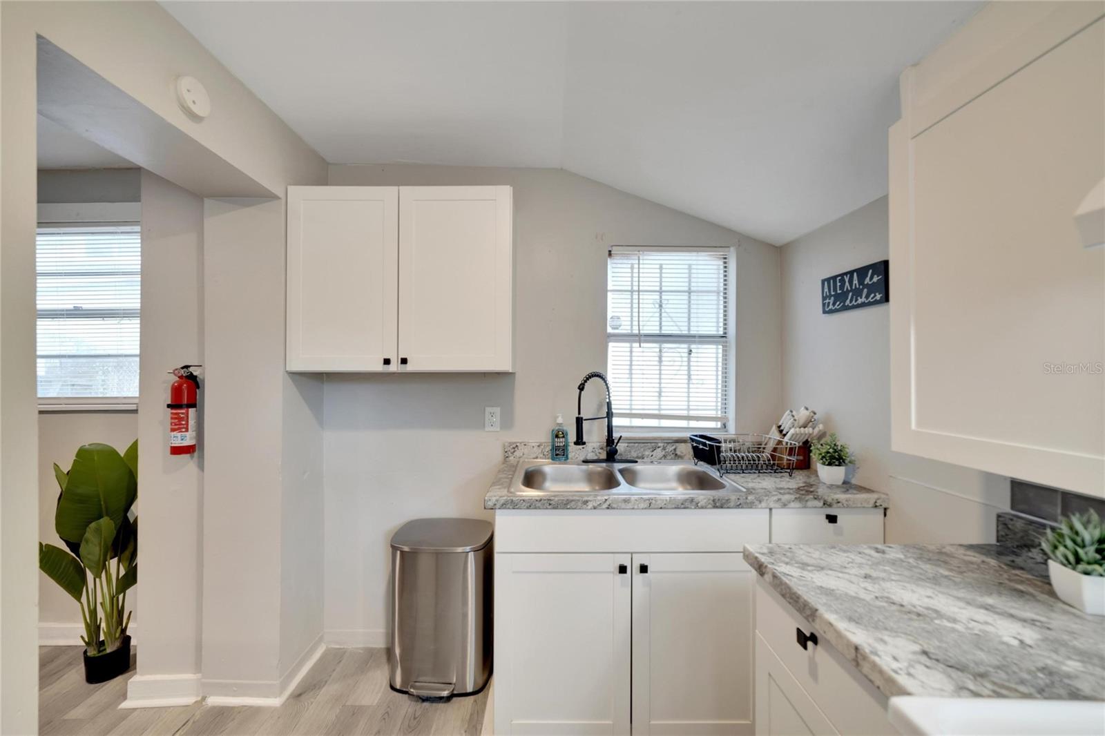 MACKMAY SUB - Residential Income