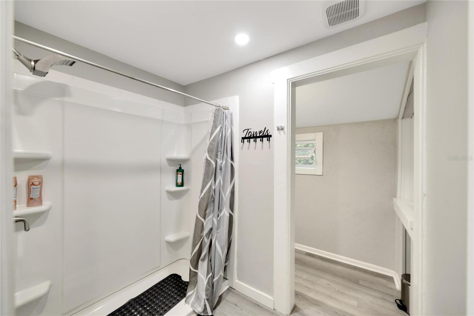 MACKMAY SUB - Residential Income