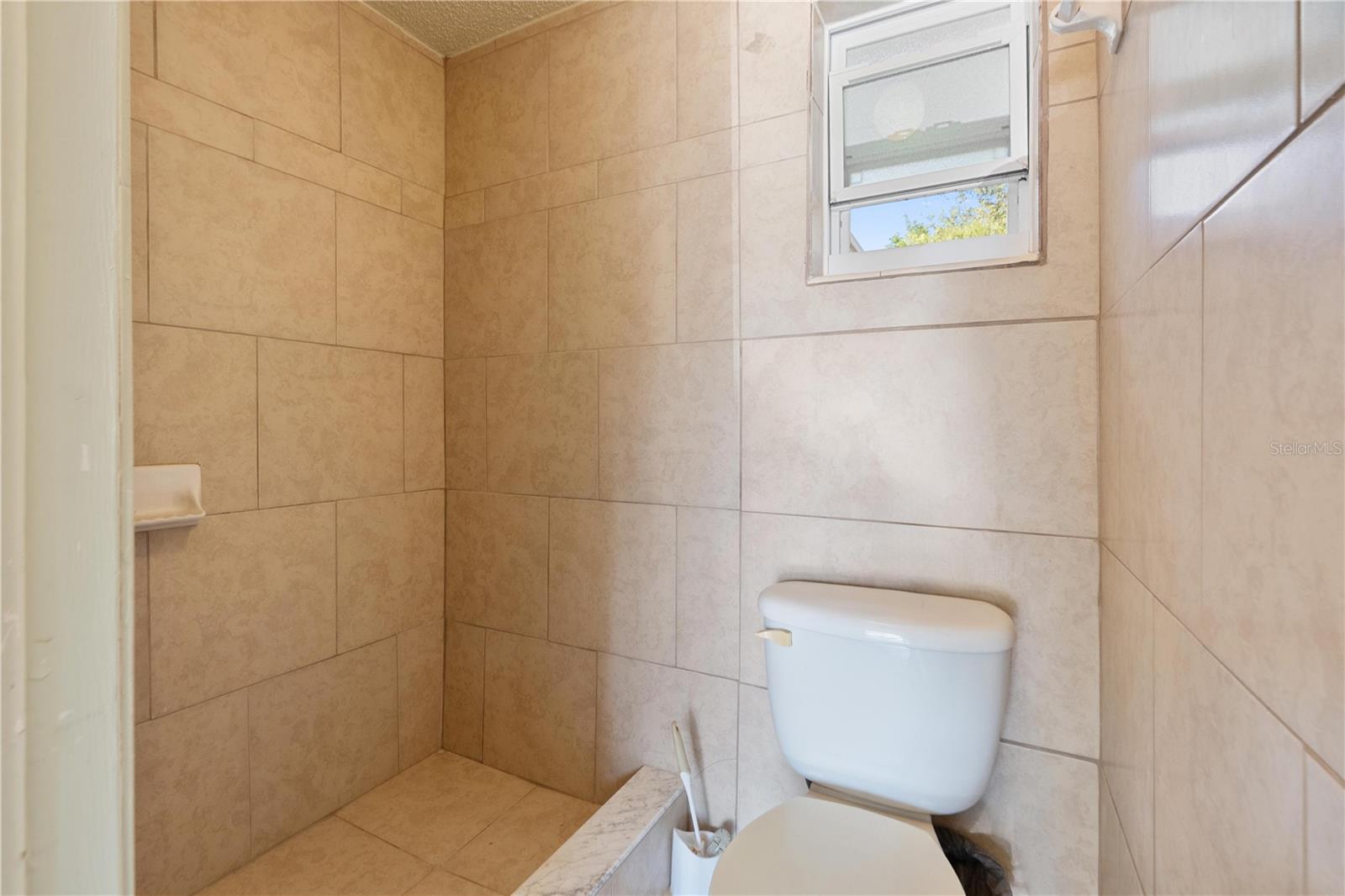 TAHITIAN DEV - Residential