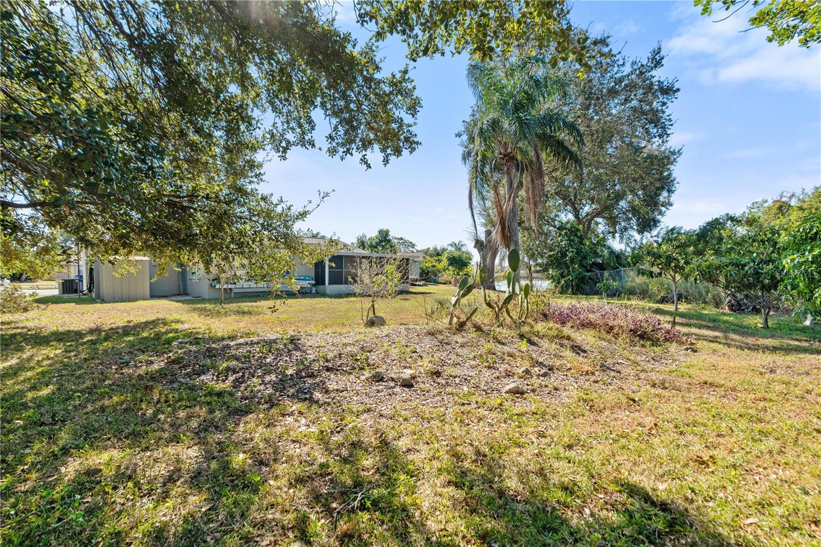 TAHITIAN DEV - Residential