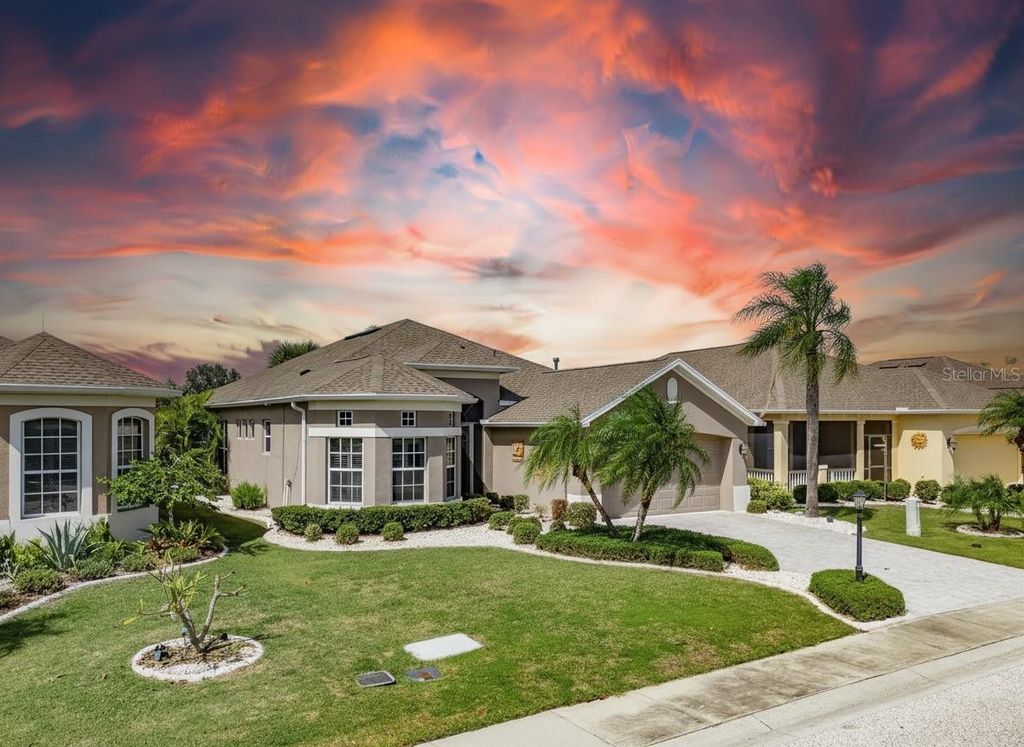 Photo of 1039 Emerald Dunes Drive, Sun City Center, FL 33573 (MLS # TB8497975)