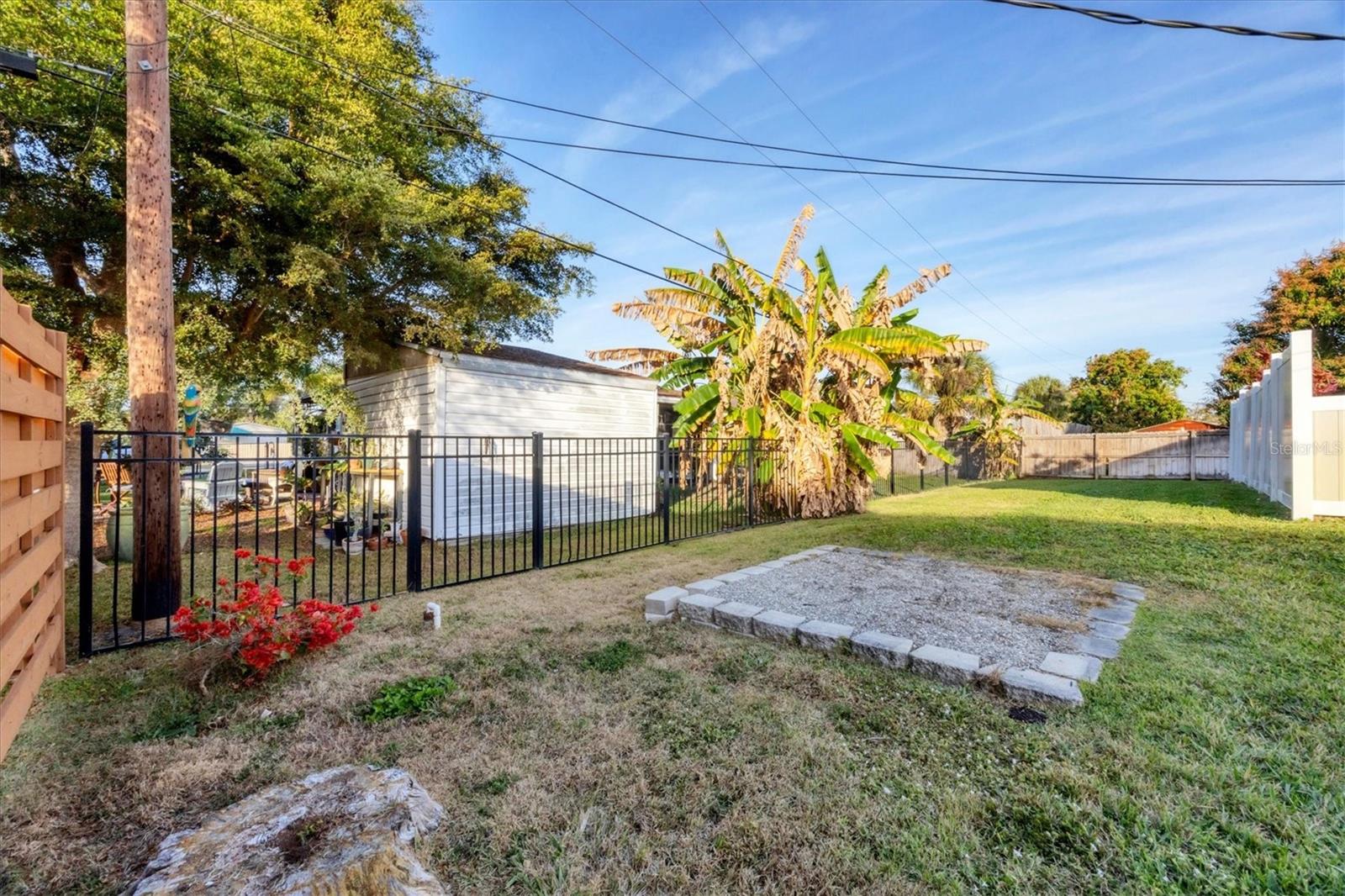 SOUTH VENICE - Residential