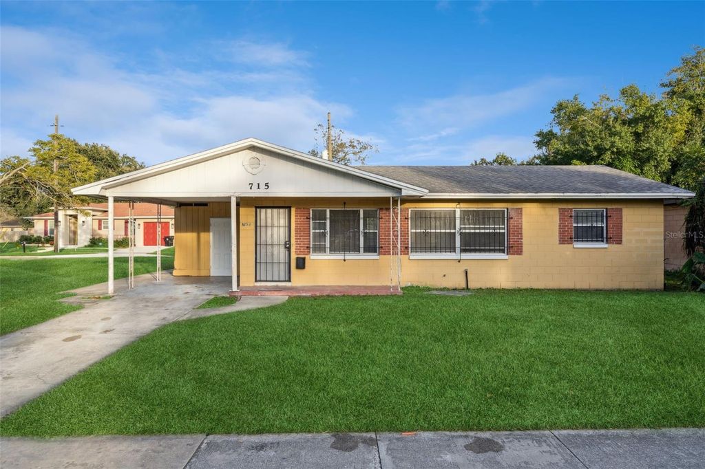 Photo of 715 S Westmoreland Drive, Orlando, FL 32805 (MLS # O6378627)