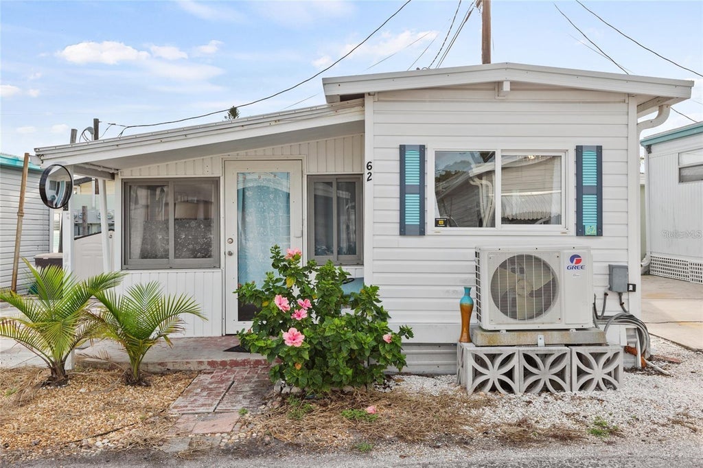 Photo of 10315 Cortez Road W #62-4, Bradenton, FL 34210 (MLS # A4702918)