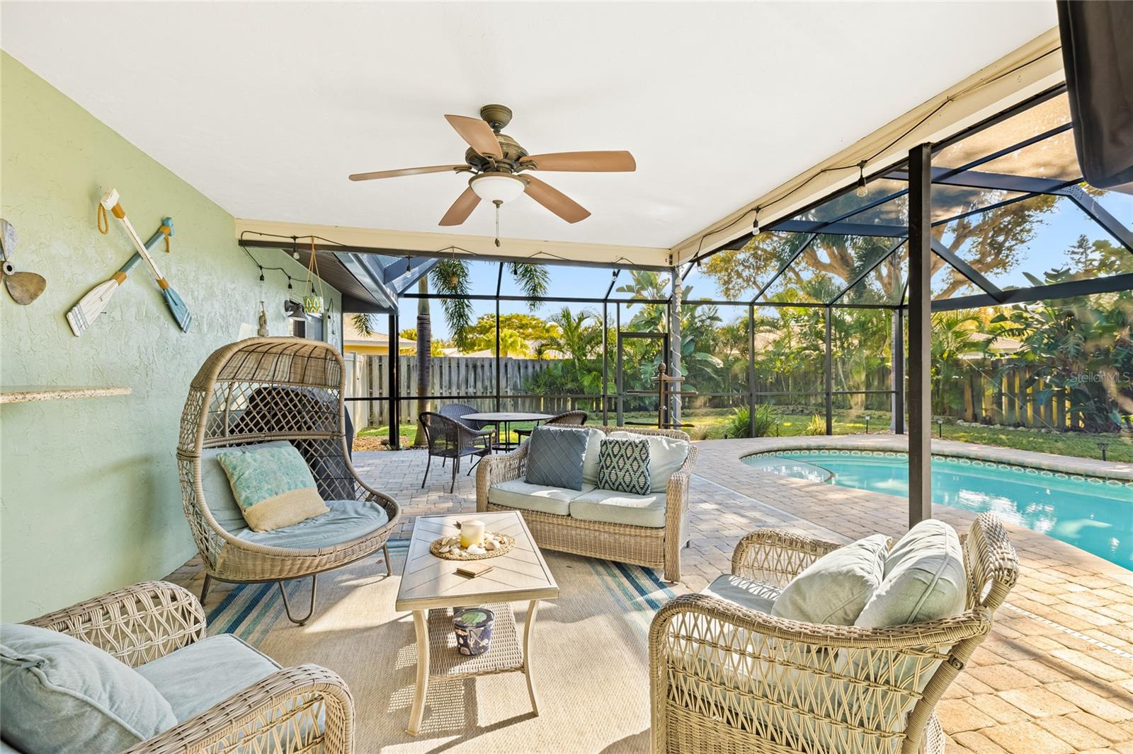 POINTE WEST - Residential