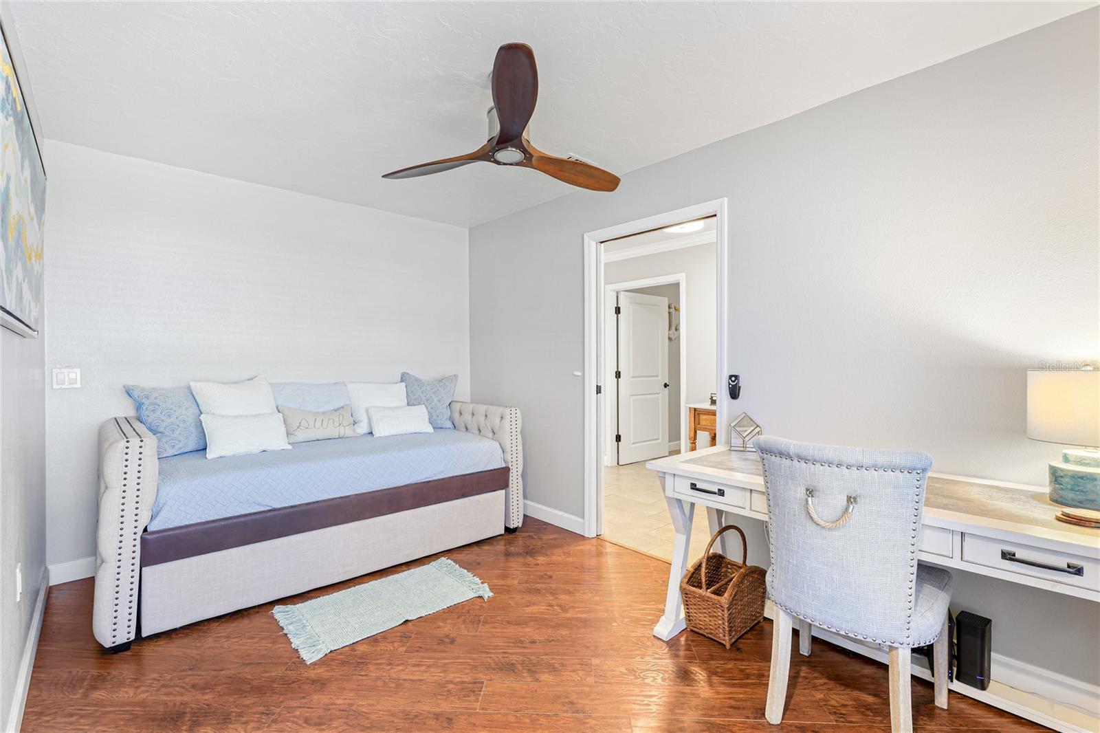 POINTE WEST - Residential