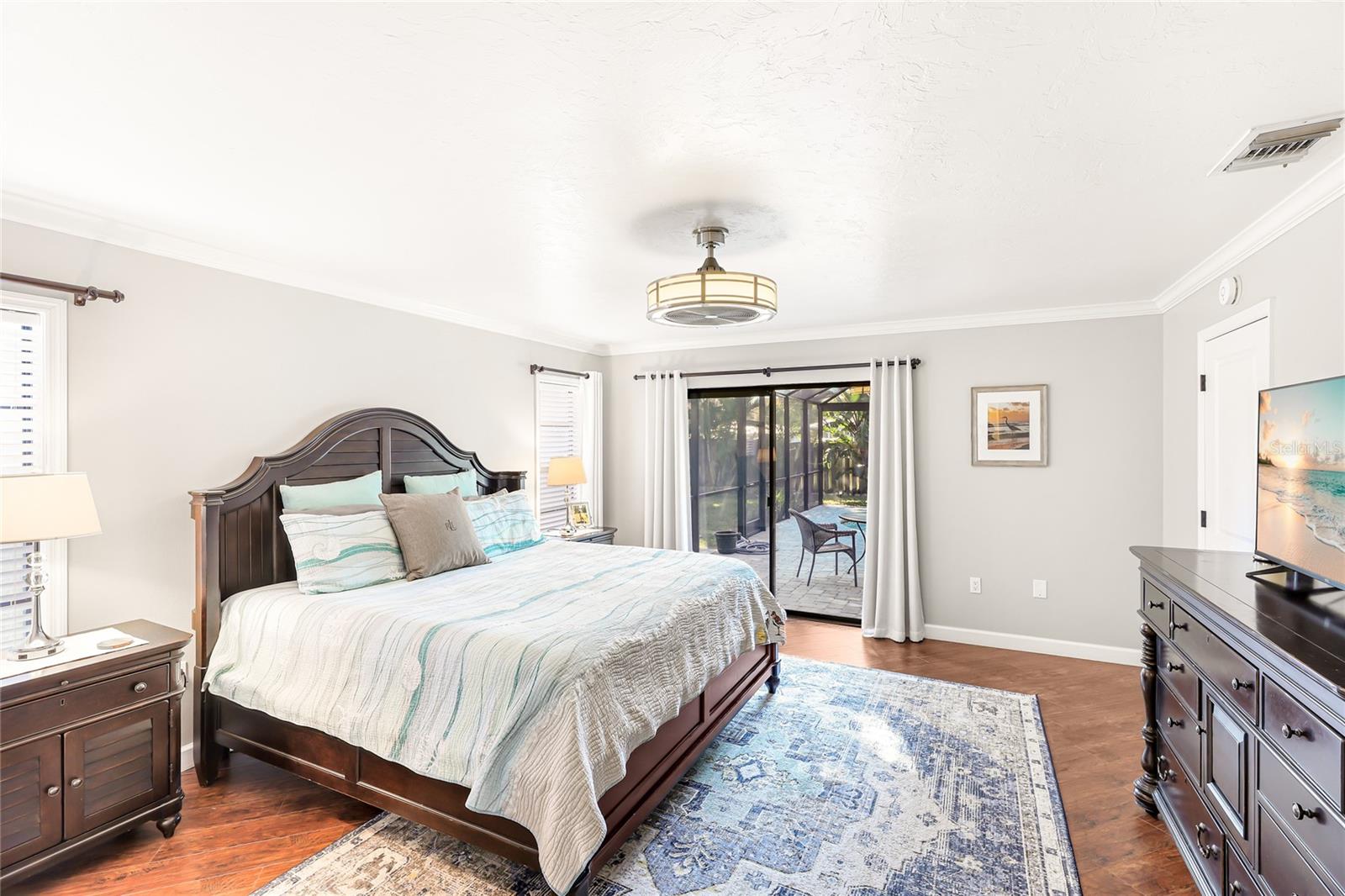 POINTE WEST - Residential